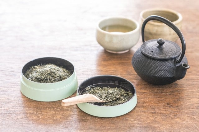 【日本茶コラム】美味しい日本茶を長く楽しむために 知っておきたいお茶の保存方法と、通販活用のススメ