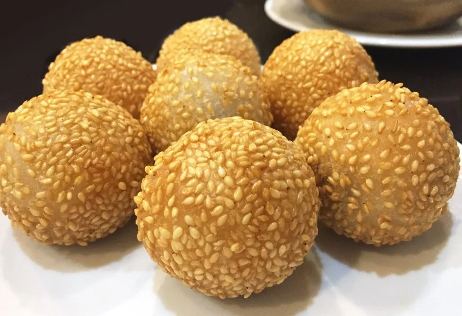 【日本茶コラム】ごま団子と楽しむ玄米茶
