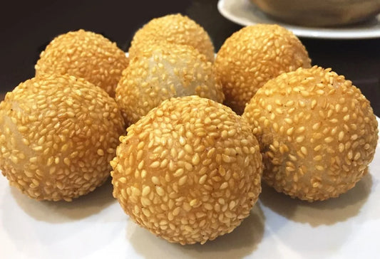 【日本茶コラム】ごま団子と楽しむ玄米茶